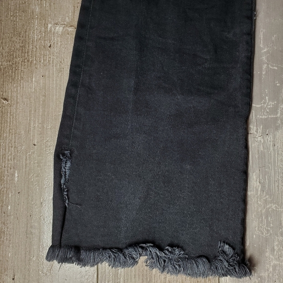 Abercrombie & Fitch Black High Rise Ankle Flare Denim Jeans Size 28 / 6R EUC - Picture 2 of 16